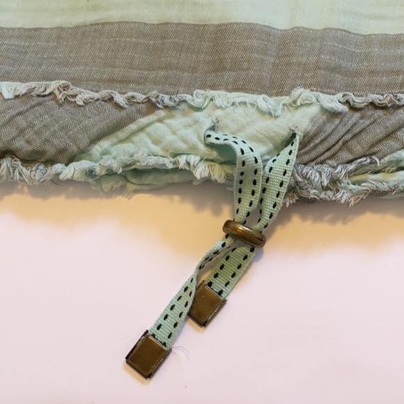 Anthropologie Akemi + Kim green and gray cropped top - Picture 6 of 8